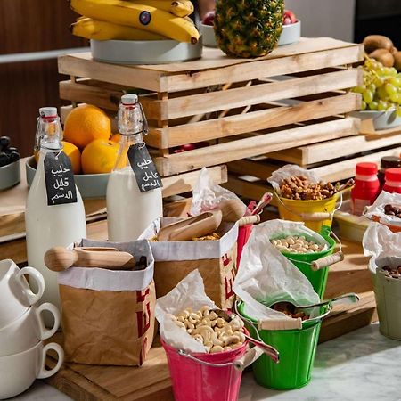 فندق بارك إن راديسون العزيزية مكة المظهر الخارجي الصورة Breakfast buffet at a hotel